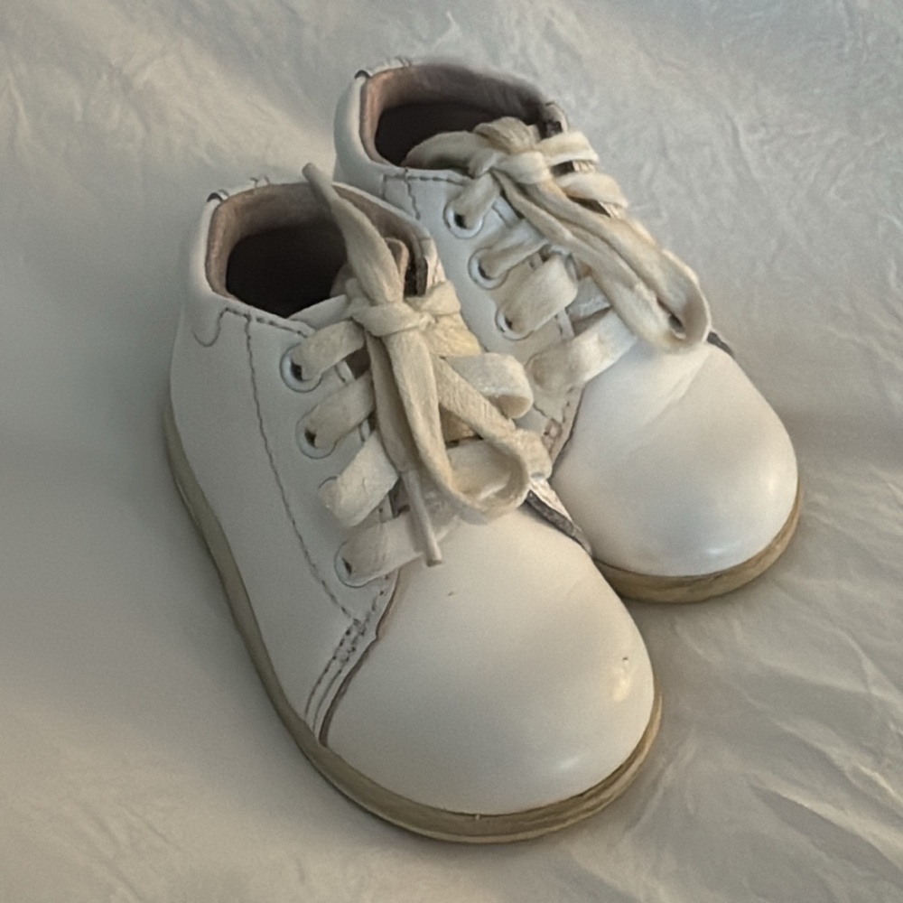 Stride Rite White Kids Shoes